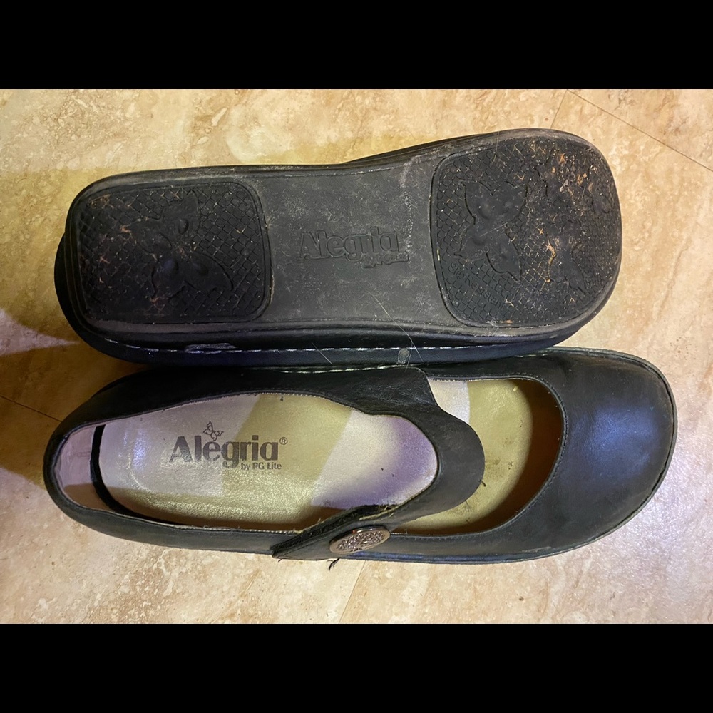 ALEGRIA Mary Jane Shoes. Woman's size 42 or 12.